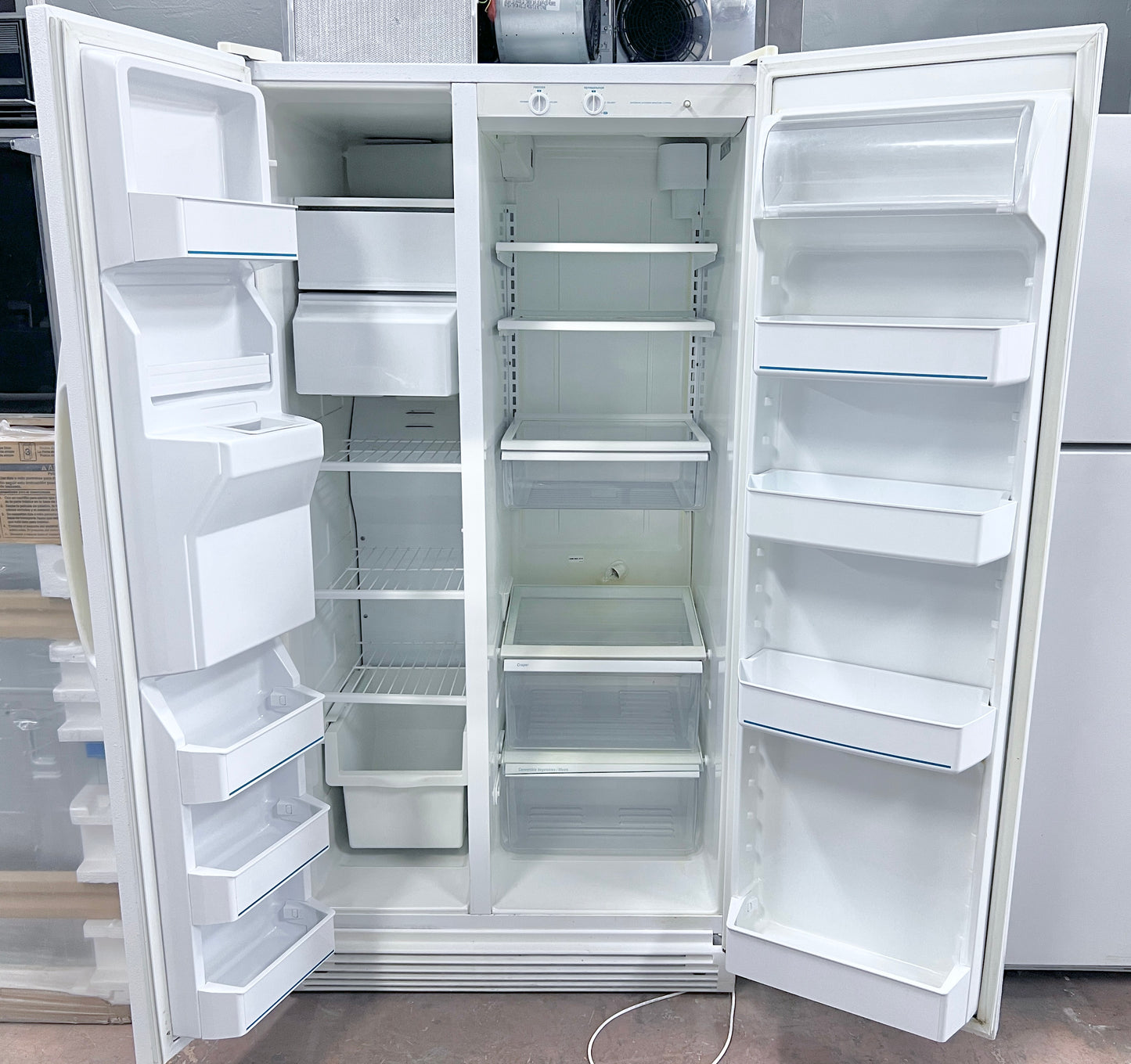 36 Inch Whirlpool Side By Side Full Depth Refrigerator  White , Water Ice Dispenser , SS25AEXHW01, 444334