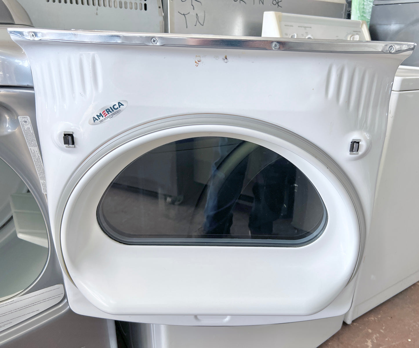 Whirlpool Cabrio  WGD8900BC 29 Inch 7.6 cu. ft. Gas Dryer ,  Steam, EcoBoost, Quick Dry, Sanitize Cycle, Wrinkle Shield Moisture Sensing Chrome Shadow , 888479
