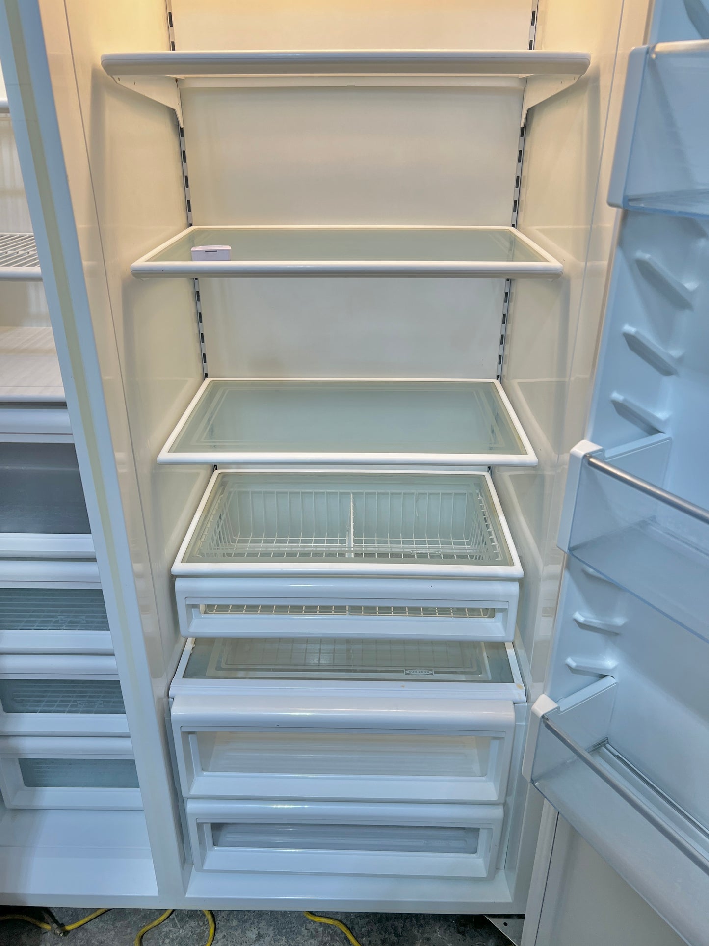42 Inch Subzero 642/S Built In Stainless Steel Side By Side Refrigerator  Ice Maker  444268