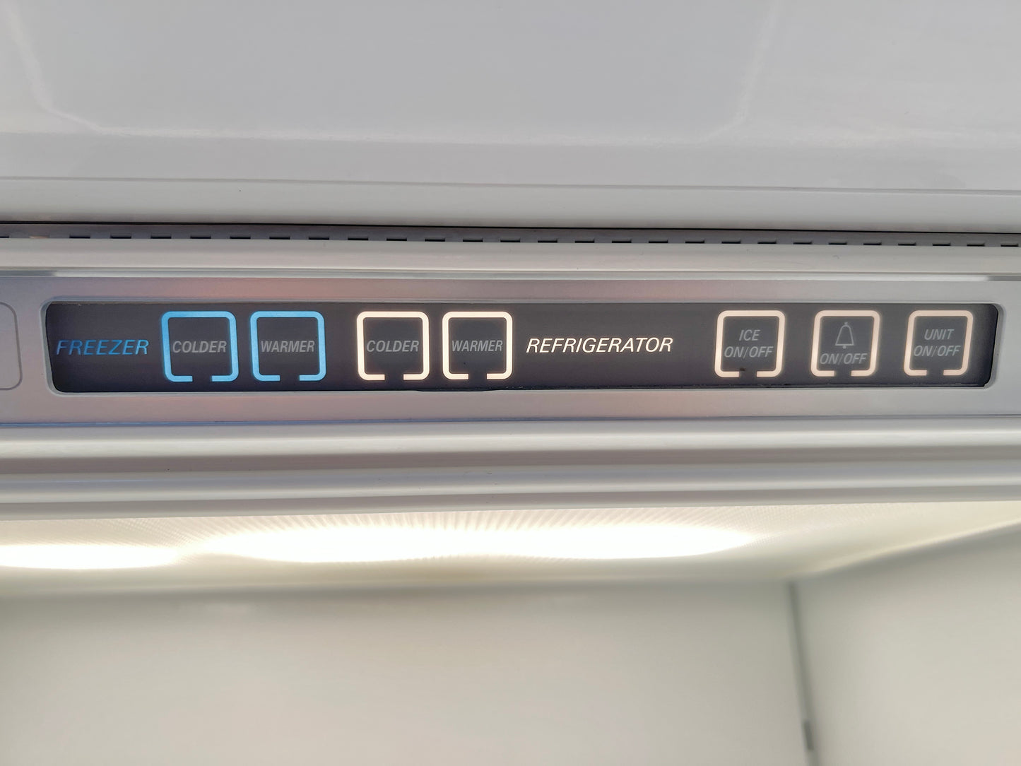 42 Inch Subzero 642/S Built In Stainless Steel Side By Side Refrigerator  Ice Maker  444268