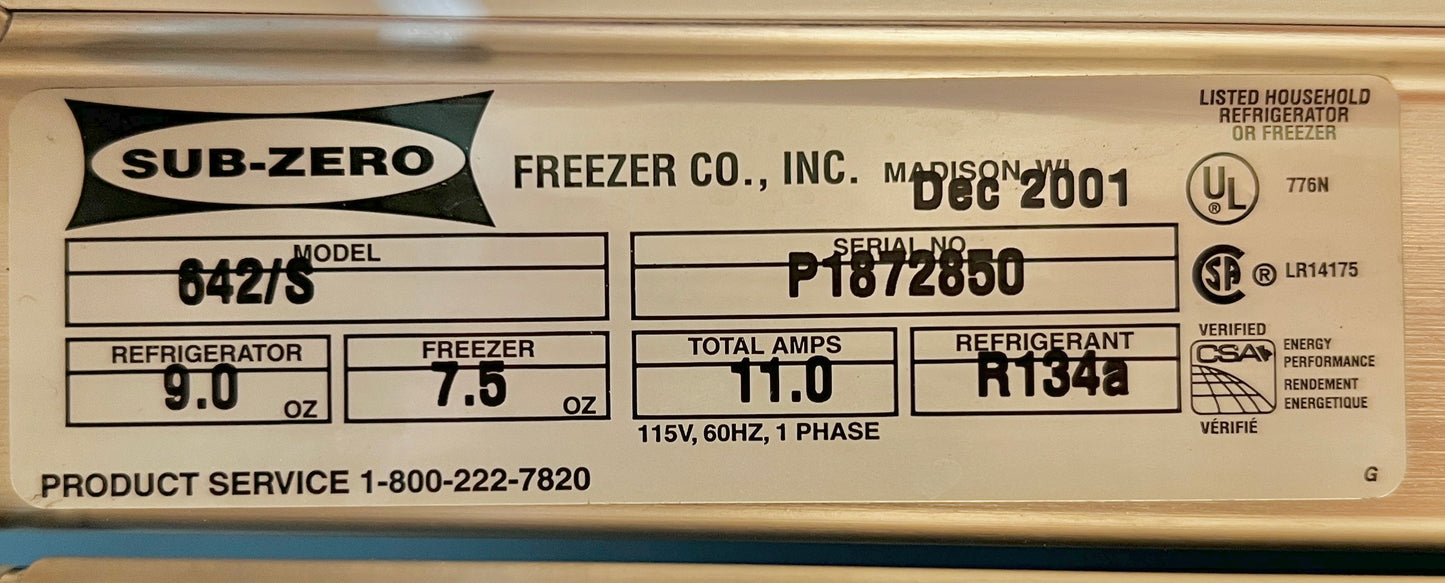 42 Inch Subzero 642/S Built In Stainless Steel Side By Side Refrigerator  Ice Maker  444268