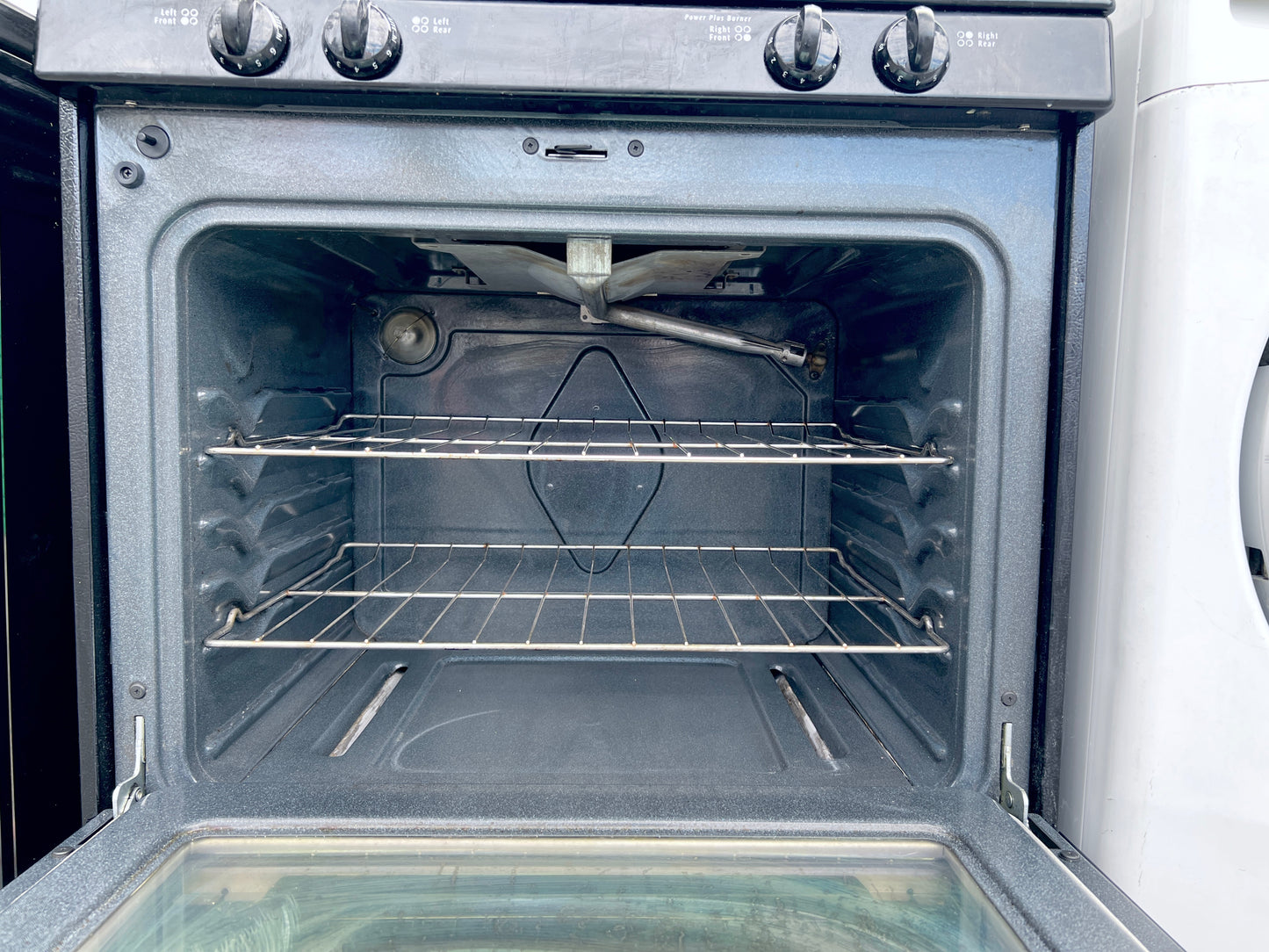 Frigidaire  FGF366ECB 30 Inch Gas Range 4 Sealed Burners, 14,000 BTU Power Burner, Self-Clean Oven, EElectronic Oven Control  Storage Drawer, Stainless Steel
