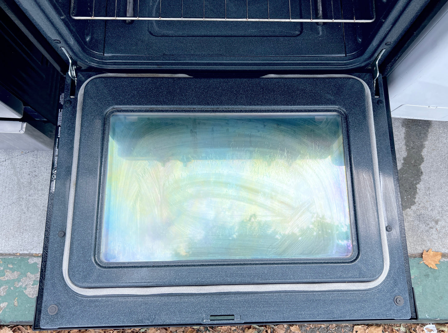 Frigidaire  FGF366ECB 30 Inch Gas Range 4 Sealed Burners, 14,000 BTU Power Burner, Self-Clean Oven, EElectronic Oven Control  Storage Drawer, Stainless Steel