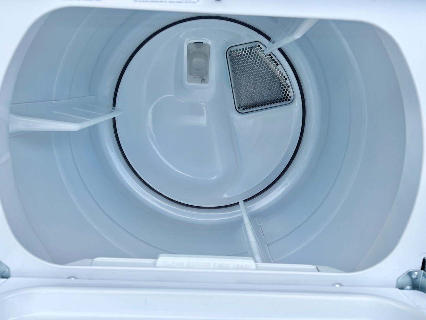 Kenmore 27 Inch Electric Front Load Electric Dryer , 110.69822801 , White , 373767