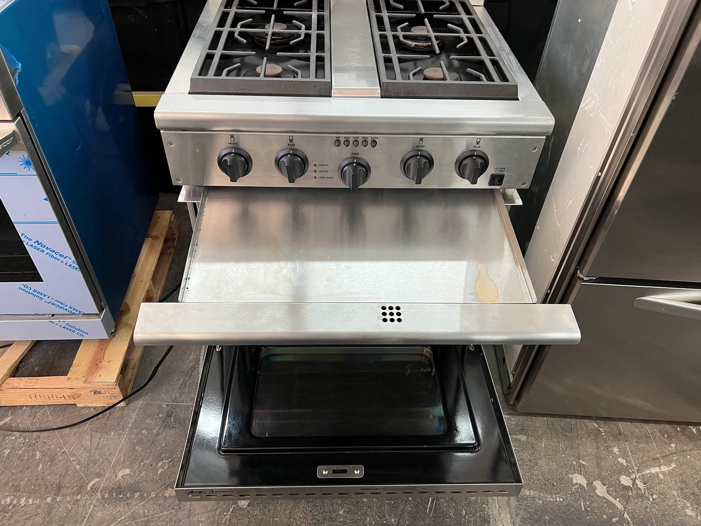 GE Monogram 30 Inch Dual Fuel Gas Range Convection Oven, 4 Open Burners, ZDP30N4YSS Convection Oven, Stainless Steel, 369159