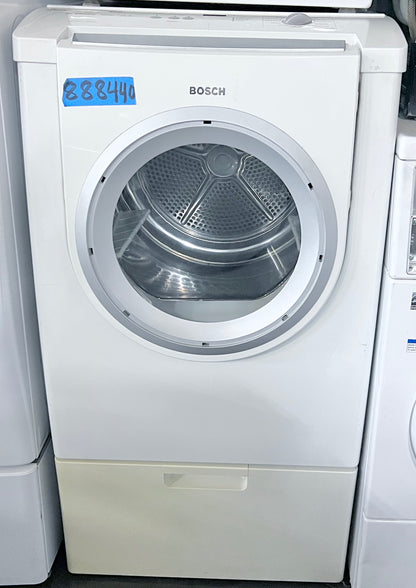 Bosch Nexxt DLX Series  WTMC4321US 27 Inch Electric Dryer 6.7 cu. ft., 11 Drying Cycles, LED Display , 888440