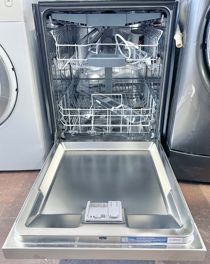 Bosch 300 Series  SHE53C85N Full Console Built-In Smart Dishwasher Standard 3rd Rack, 46 dBA,  Stainless Steel , 24 Inch , 373775