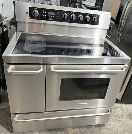 Frigidaire Professional Electric Range Glasstop , Convection Oven , Double Oven , Stainless Steel 40 Inch PLEF489CCE 444120