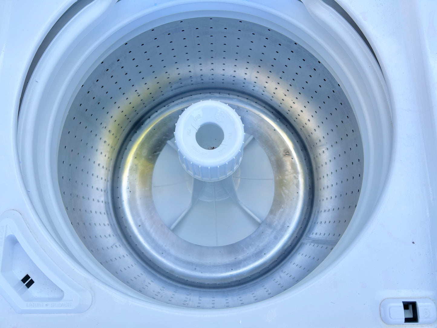 Speed Queen Heavy Duty Commercial Grade Washer Machine TR7003WN , AWNE9RSN116TW01 26 inch White 373781
