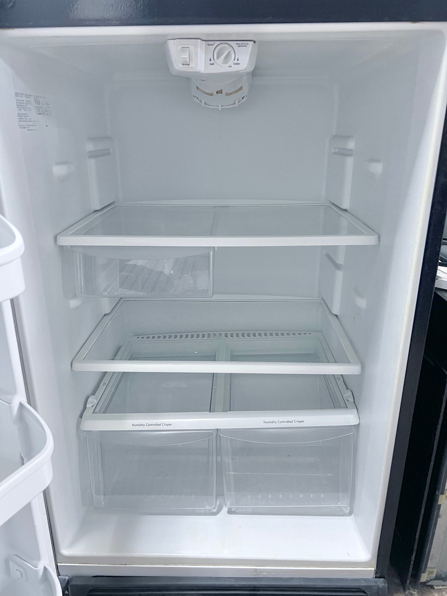 Frigidaire FFHT1826LKS Top Freezer Refrigerator Stainless Steel 18.2 Cu Ft 30 Inch 373782