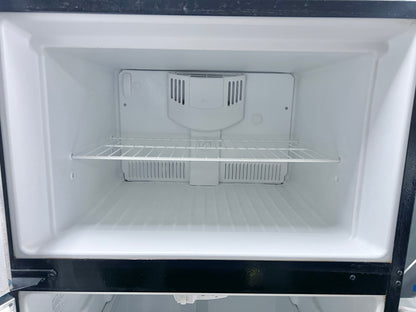 Frigidaire FFHT1826LKS Top Freezer Refrigerator Stainless Steel 18.2 Cu Ft 30 Inch 373782
