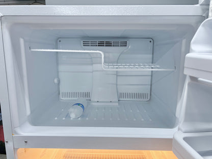 GE 28 Inch Top Freezer Refrigerator GTH16DBEFRWW , 15.5 Cu Ft , White , 373783