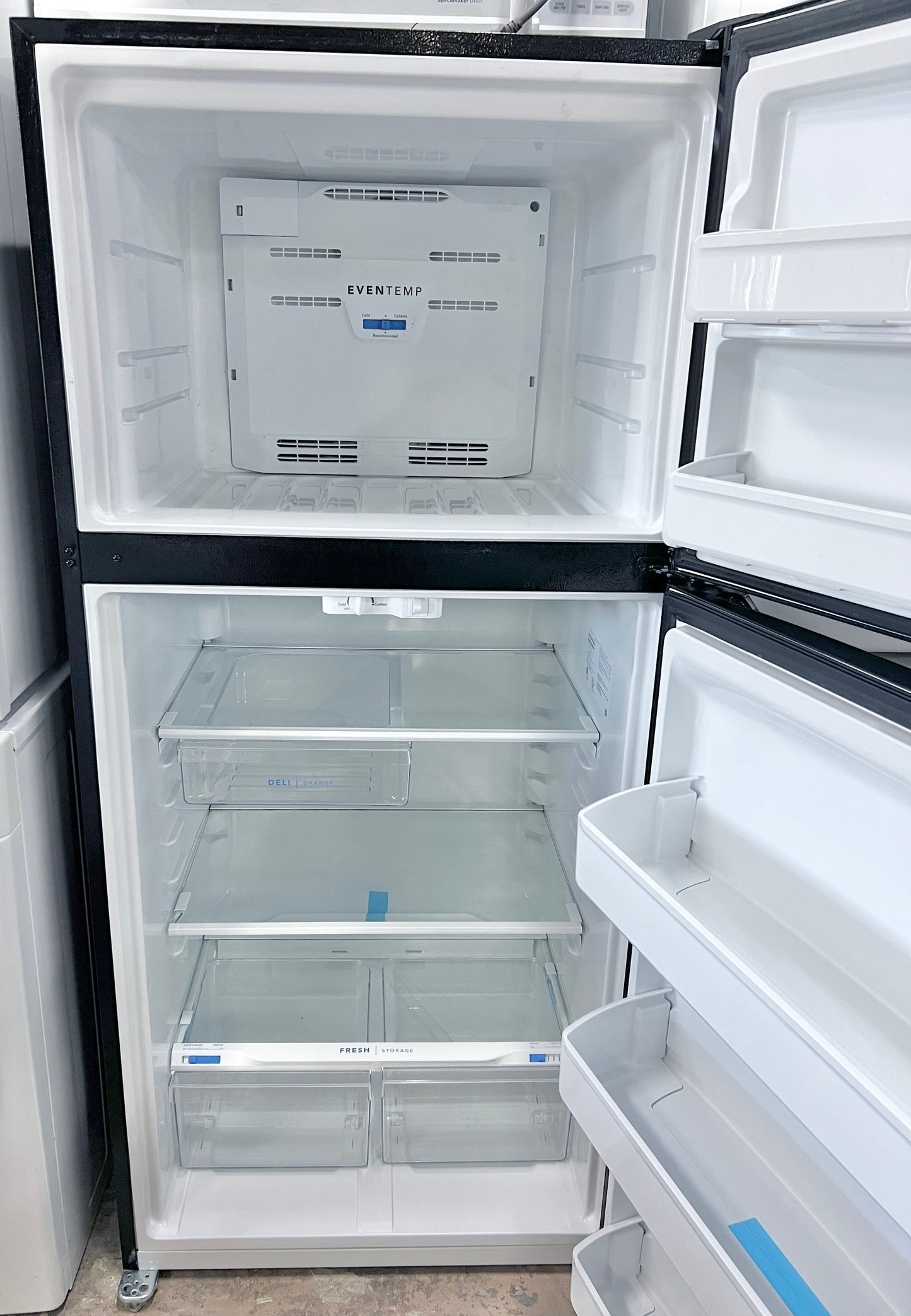 Frigidaire  FFTR1835VB Top Freezer Refrigerator 18.3 Cu. Ft., Humidity-Controlled Crispers, Half-width Deli Drawer, Gallon Door Bins, Auto-Close Doors,  ADA Compliant, Black ,30 Inch 373790