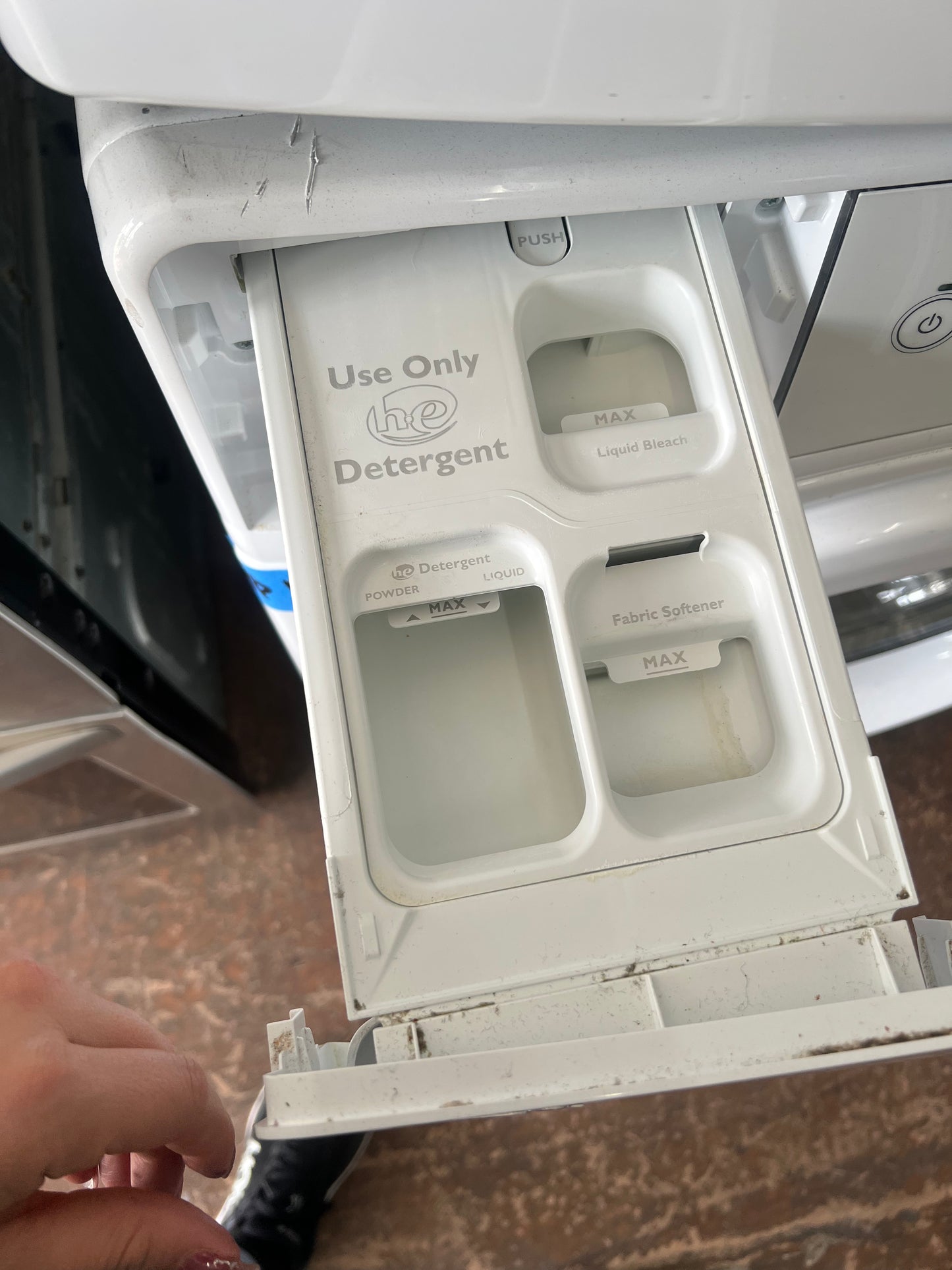 27 Inch Whirlpool Front Load Washer & Gas Dryer Stackable Set In White, WGD70HEBW1/WFW70HEBW1, 444275