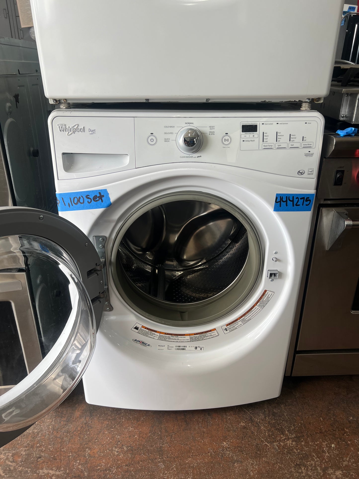 27 Inch Whirlpool Front Load Washer & Gas Dryer Stackable Set In White, WGD70HEBW1/WFW70HEBW1, 444275
