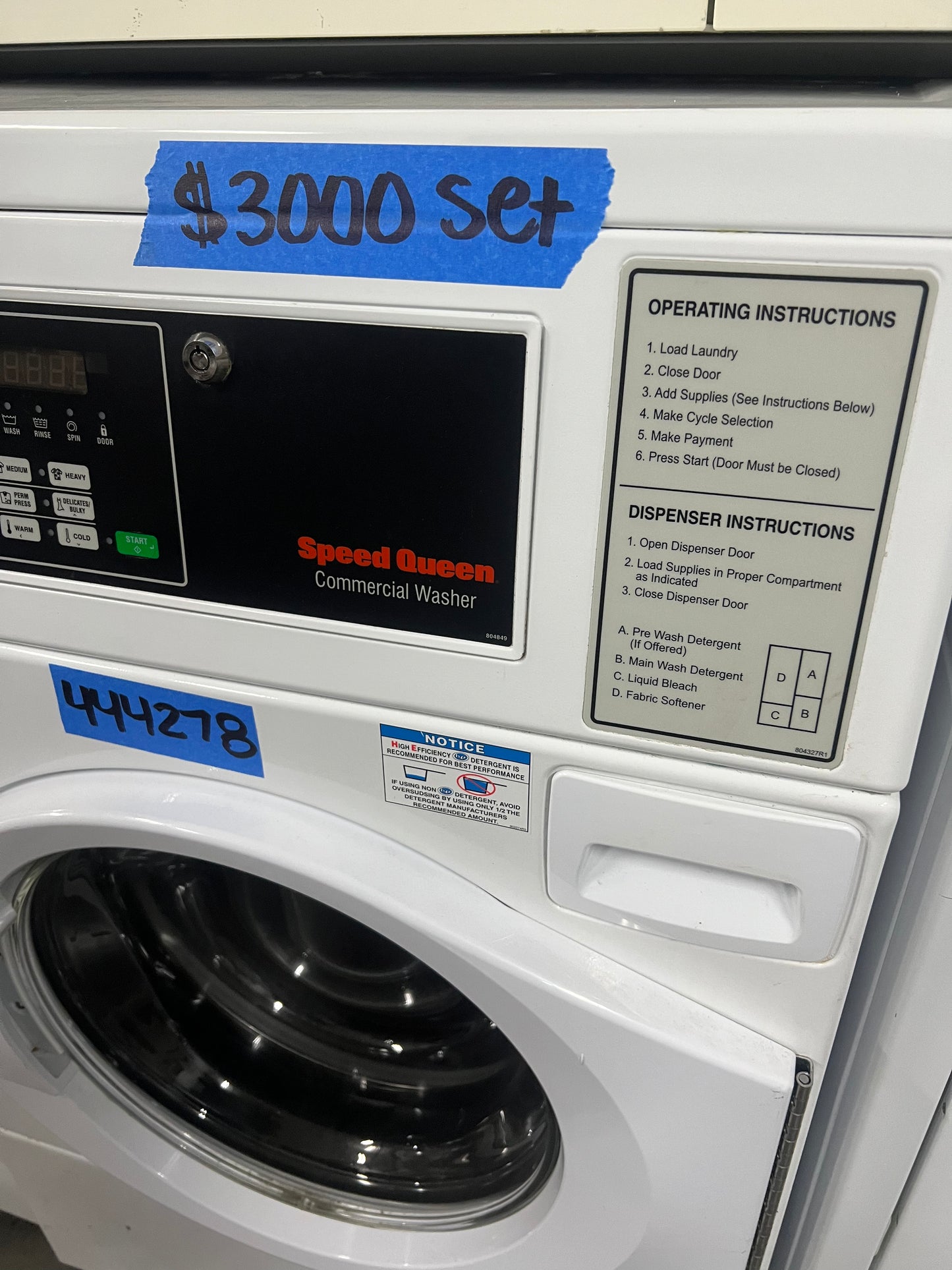 Speed Queen Commercial Washer & Gas Dryer Set In White, Coin Box, SDGBCAGS111TW01, 444278