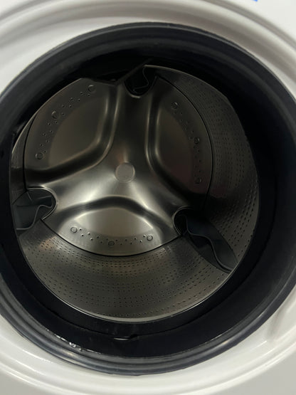 Speed Queen Commercial Washer & Gas Dryer Set In White, Coin Box, SDGBCAGS111TW01, 444278