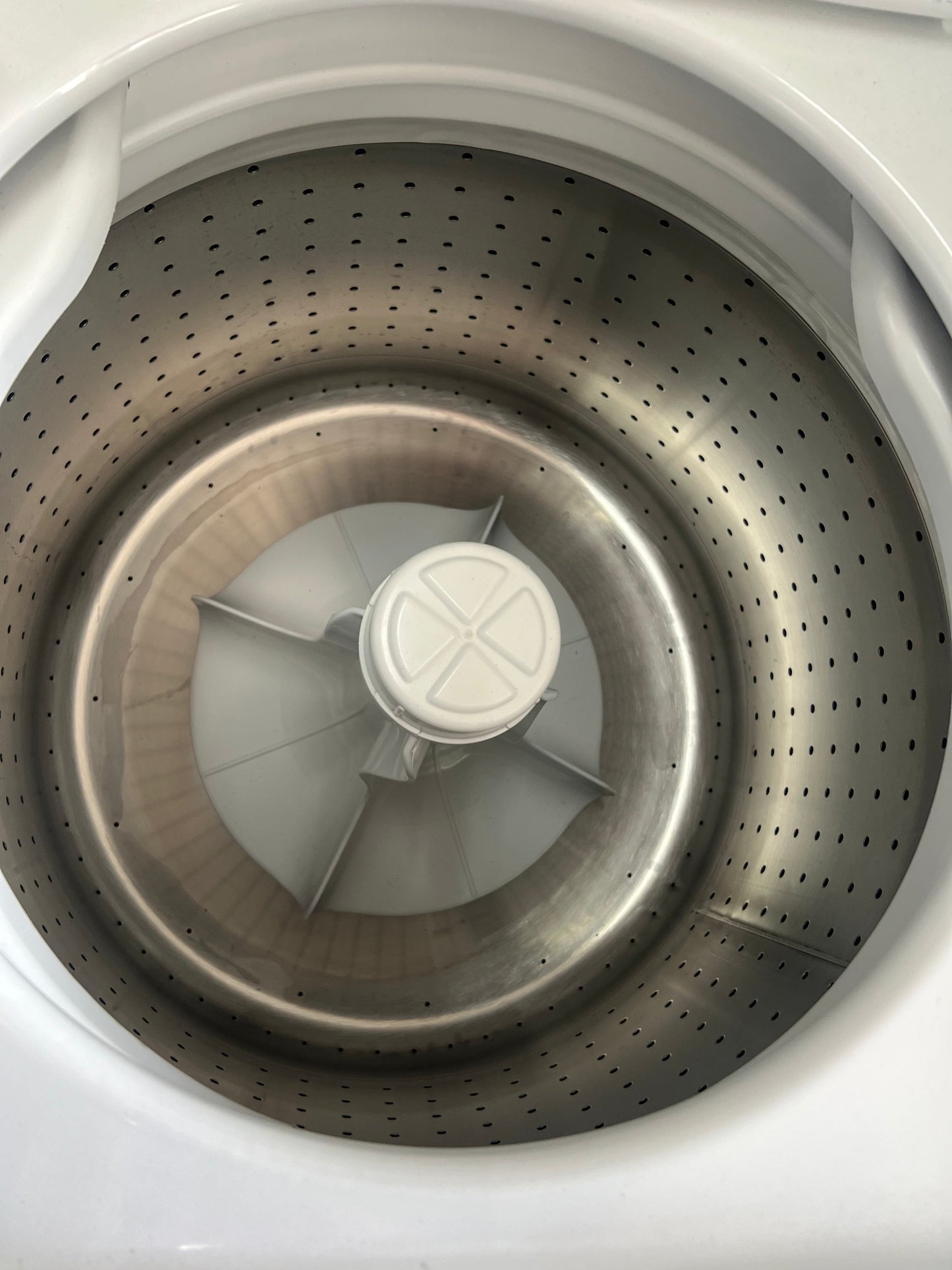 Speed Queen Commercial Top Load Washer In White With Coin box, 444283