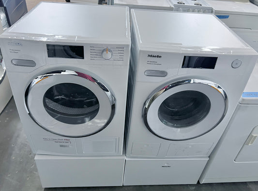 Miele Front Load Washer and Dryer  WXR860 ,  TXI680WP Heat Pump Dryer 120V Energy Star , White , Pedestal , 24 Inch 373797