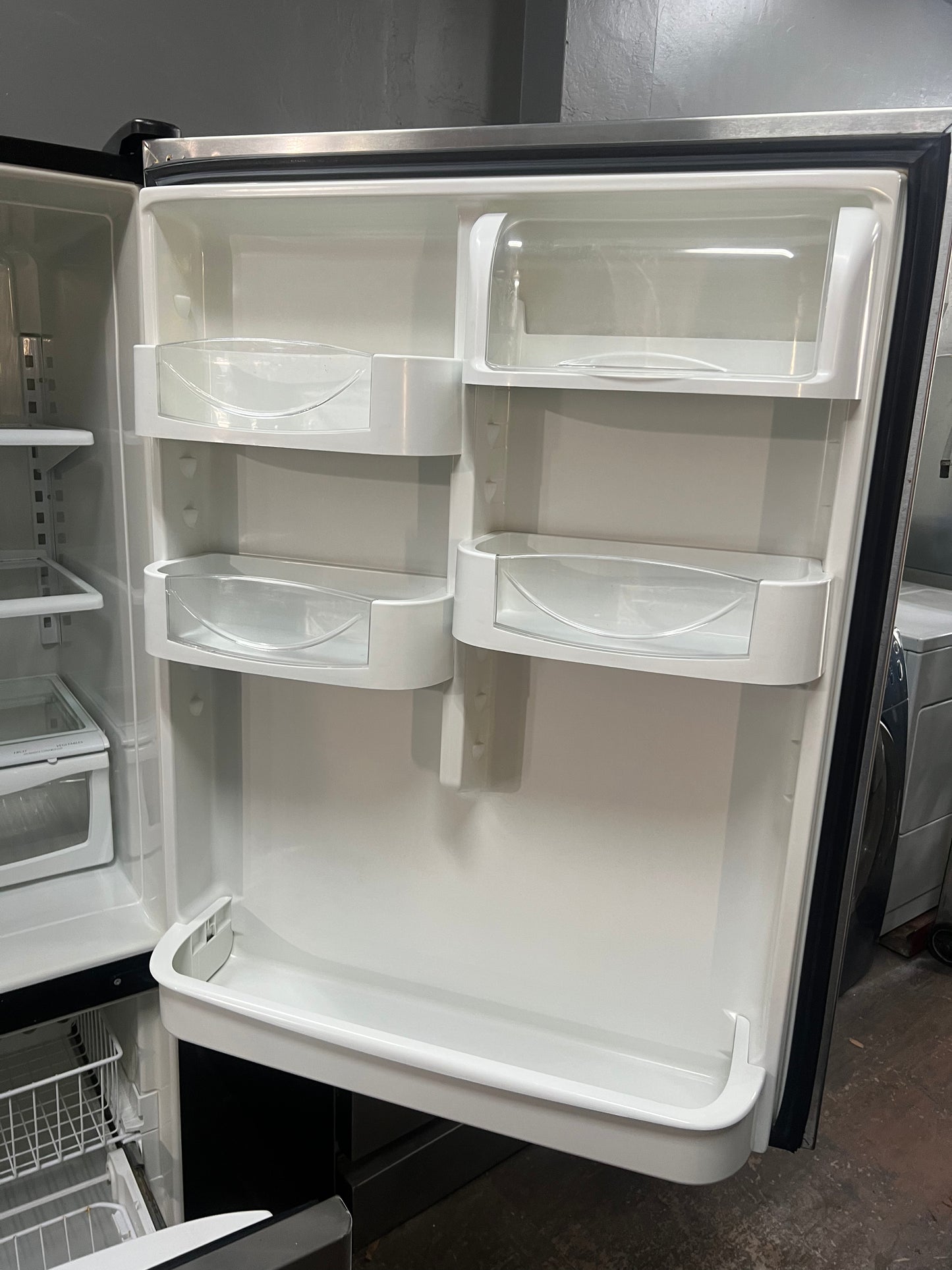 33" Maytag Bottom freezer Refrigerator In Stainless Steel, MBR2258XES4, 444285