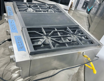 Wolf SRT364C 36 吋專業型瓦斯爐台，附 4 個雙堆疊密封燃燒器、陶瓷塗層鑄鐵連續爐排、紅外線燒烤爐、慢煮熔化功能、Star K、天然氣、101227