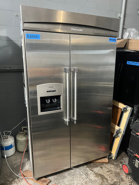48" Thermador Side By Side Built-In Refrigerator, KBUDT4860A02, 444292