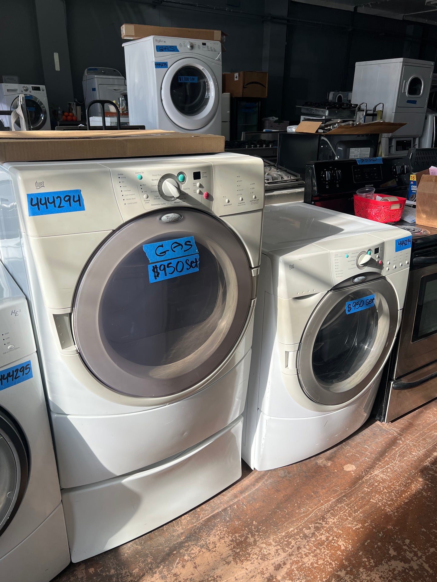 Whirlpool Duet Front Load Washer & Gas Dryer Set, GHW9150PW0, GGW9200LW0, 444294