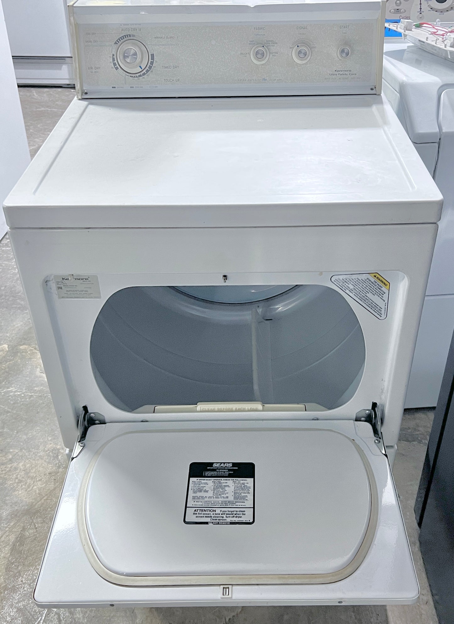 Kenmore Electric Dryer 240V , 110.96588210 , White , 373809