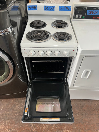 24 Inch Amana Electric Range In White, Coil Top Burners, 444298