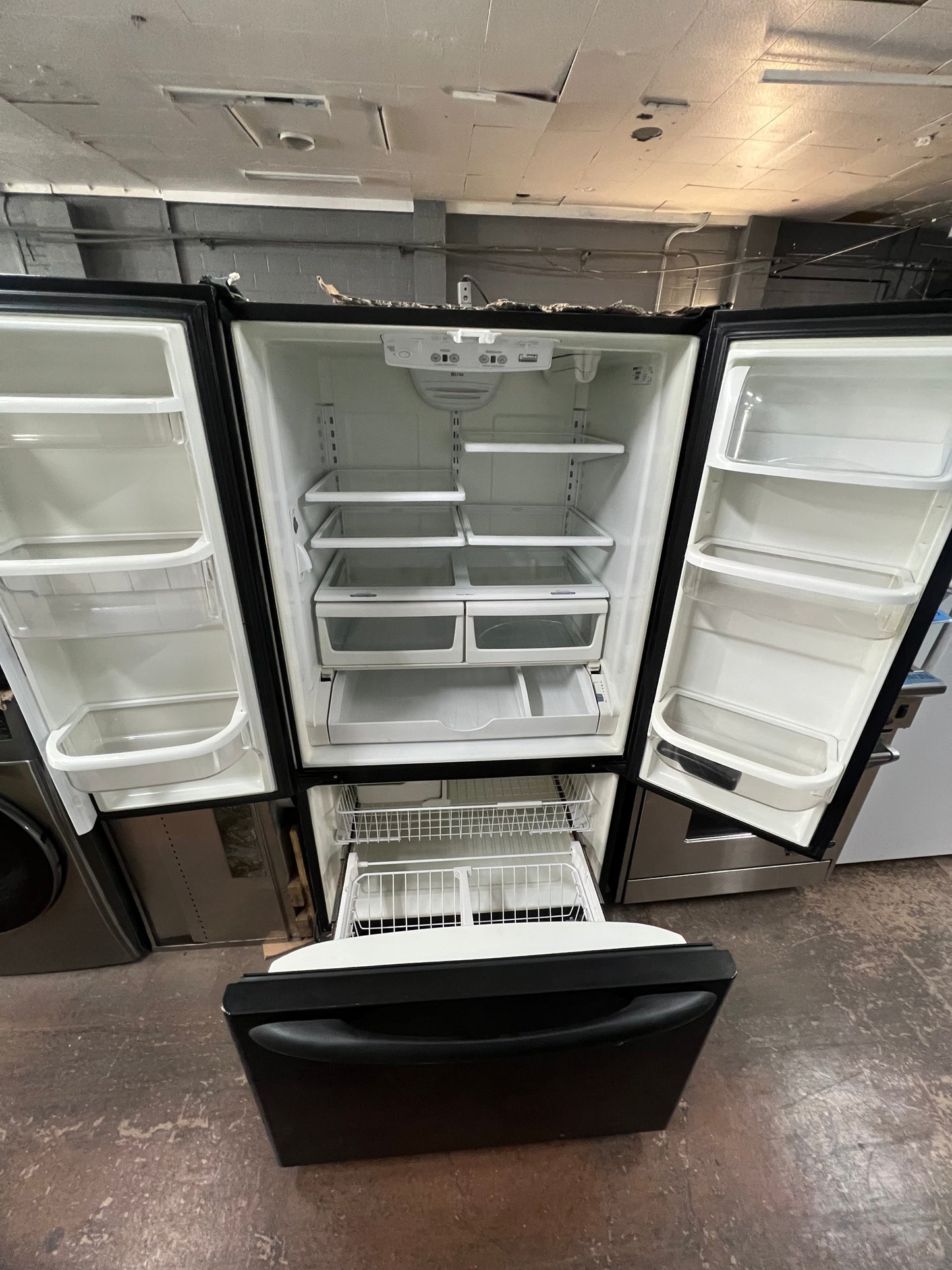 36 Kenmore French Door Refrigerator In black With Water Dispenser, 596.75529400, 444302