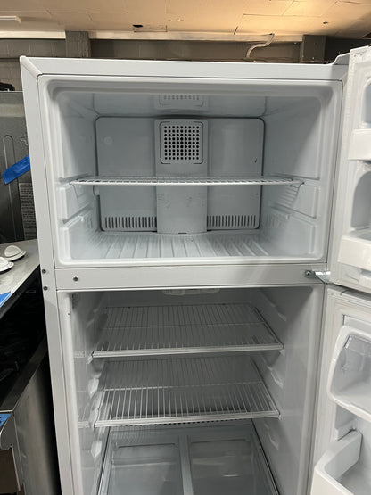 28 GE Top Freezer Refrigerator In White, GTS16DTHJRWW, 444303
