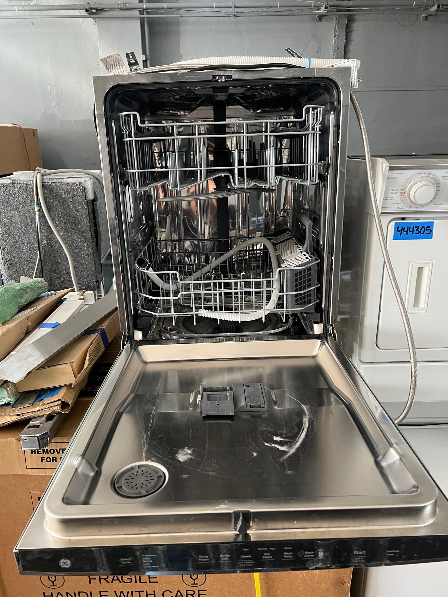 24 Inch GE Dishwasher In Stainless Steel, New Open Box, GDT645SYN8FS, 444306