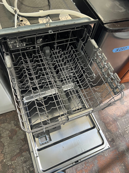 24 Inch KitchenAid Top Control Dishwasher In Stainless Steel, KDTE204DSS0, 444309