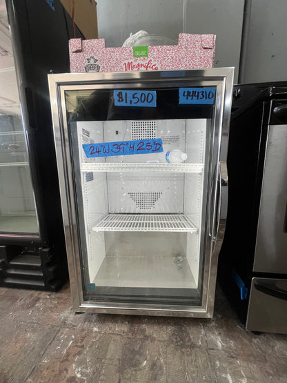 24 Inch True Countertop Freezer, Glass Door, GDM-07F-HC~TSL01, 444310