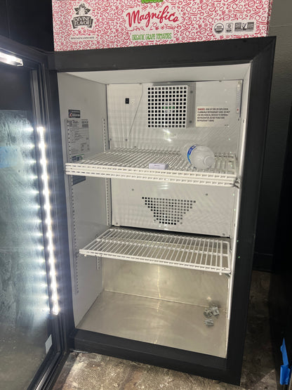 24 Inch True Countertop Freezer, Glass Door, GDM-07F-HC~TSL01, 444310