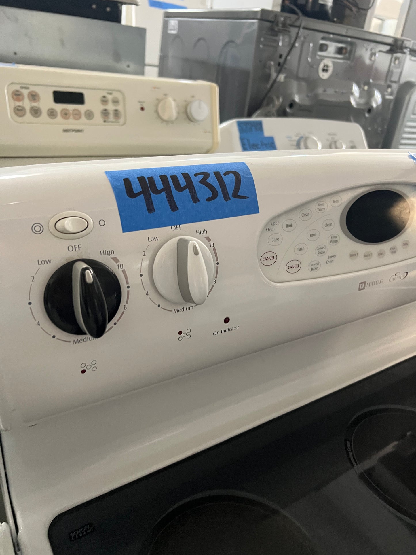 30 Maytag Electric Glass Top Range, Convection Oven, 444312