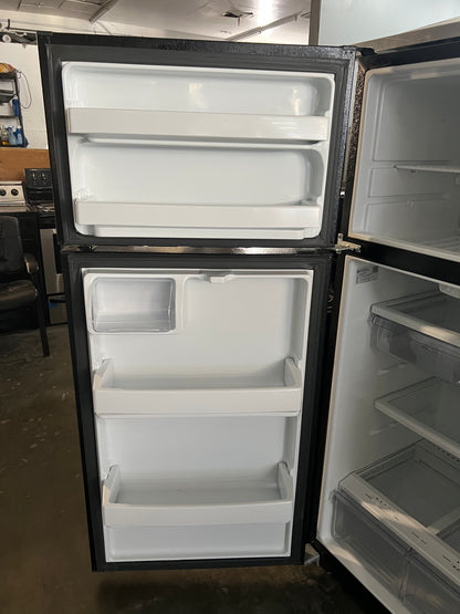 28 Inch GE Top Freezer Full Depth Refrigerator In Black, GTE16GTHCRBB, 444313