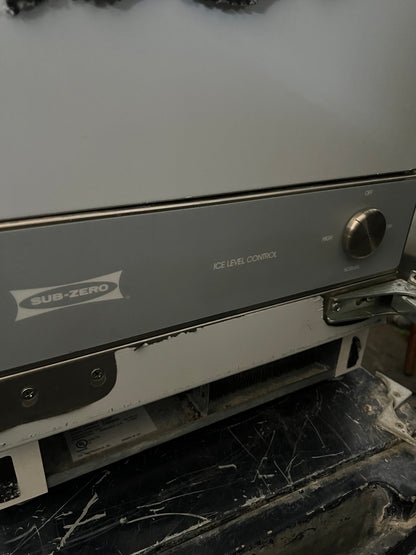 15 Inch Sub-Zero Undercounter Ice Maker In Stainless Steel, 26 pounds Capacity, 315IP, 444314