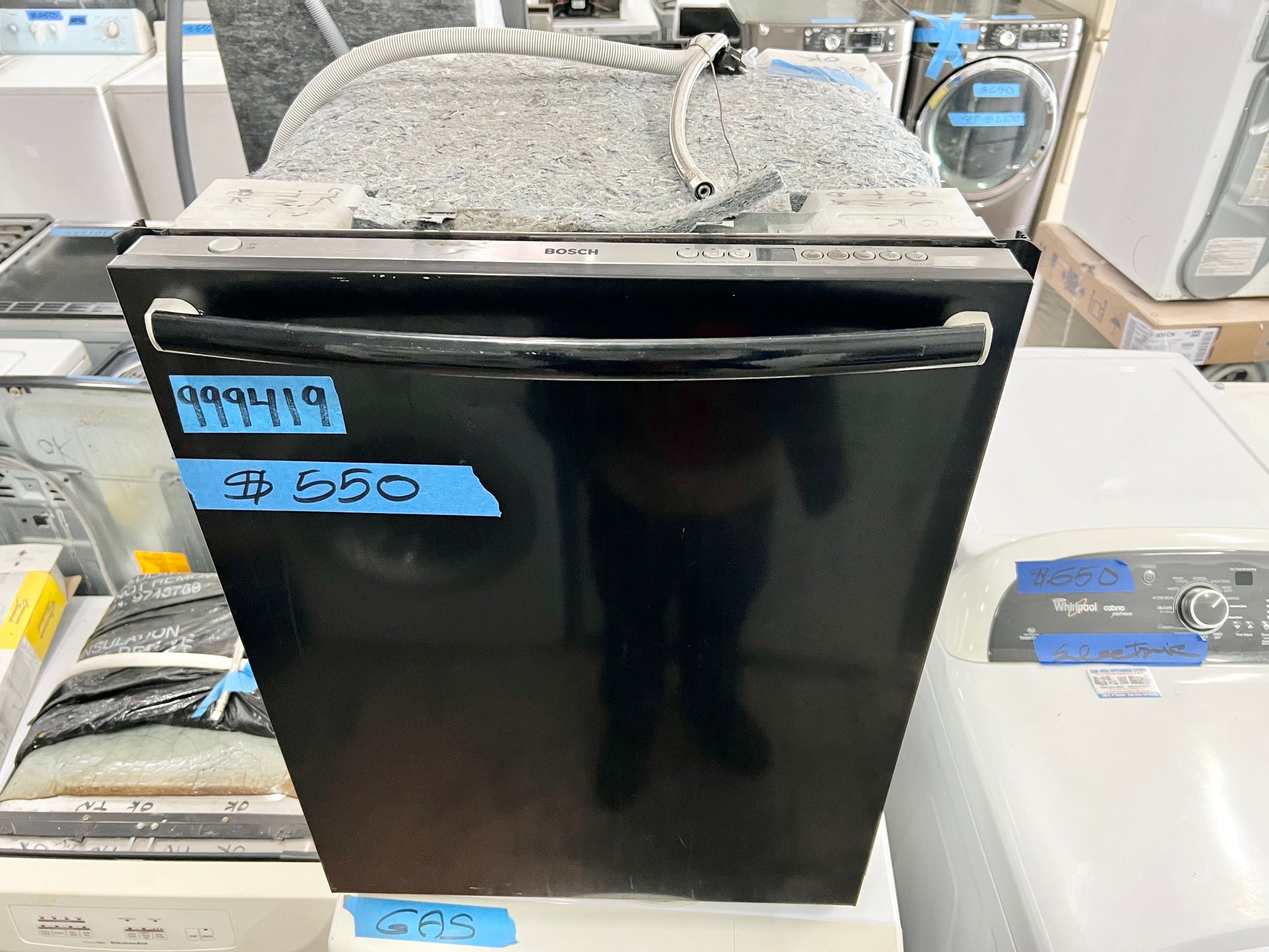 Bosch 300 Series Recessed Handle Stainless Steel Tub Dishwasher, 46 dBA |  Costco, image size:1920x1440