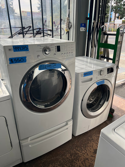 LG Front load Washer & Electric Dryer Set In White, DLE3733W, 796.41162410, 444315