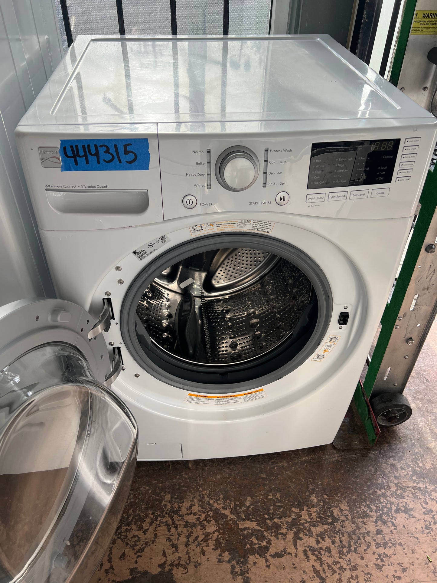 LG Front load Washer & Electric Dryer Set In White, DLE3733W, 796.41162410, 444315