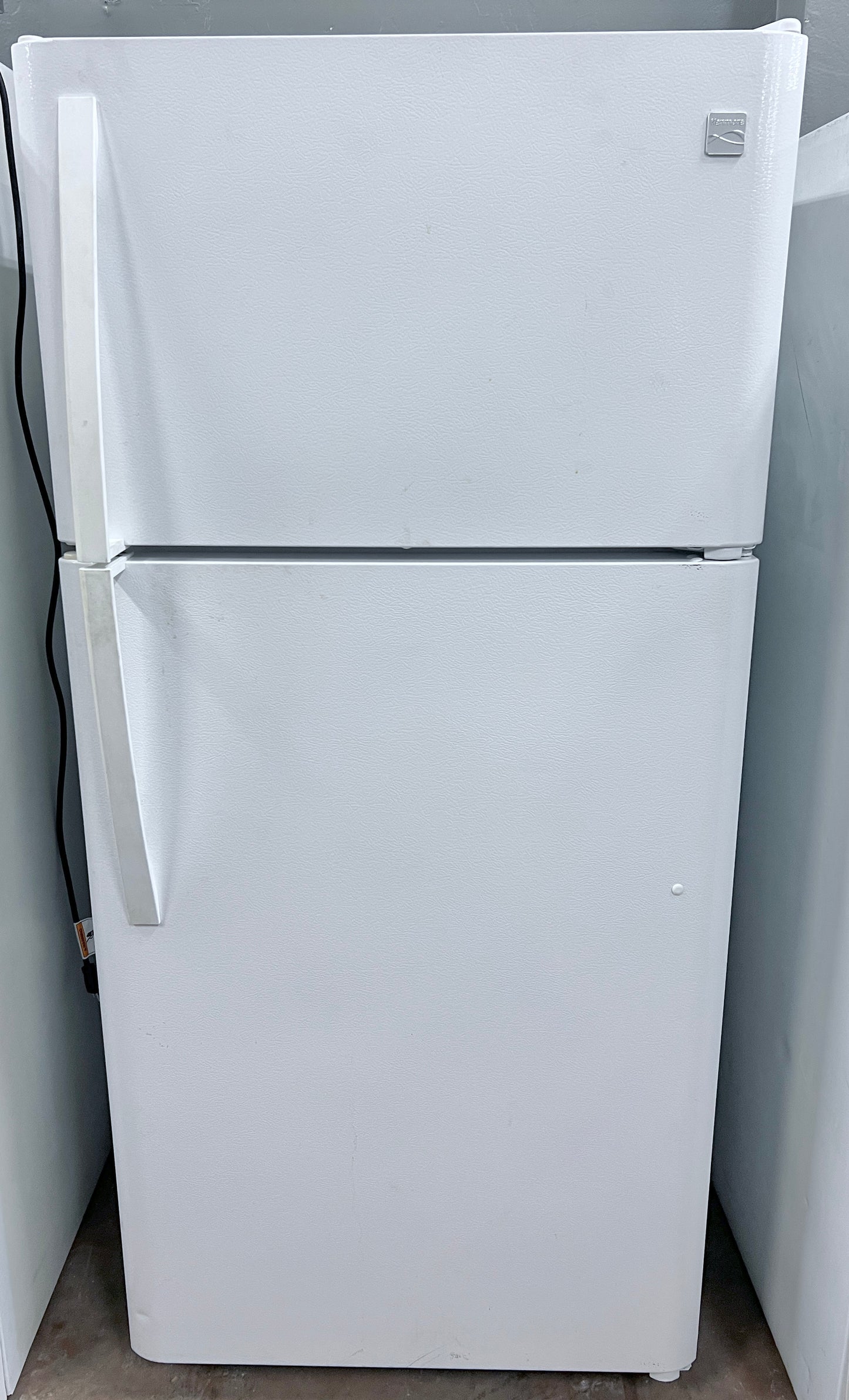 Kenmore Top Freezer White Refrigerator 18 Cu Ft 253.60412410 , 30 Inch , 373822