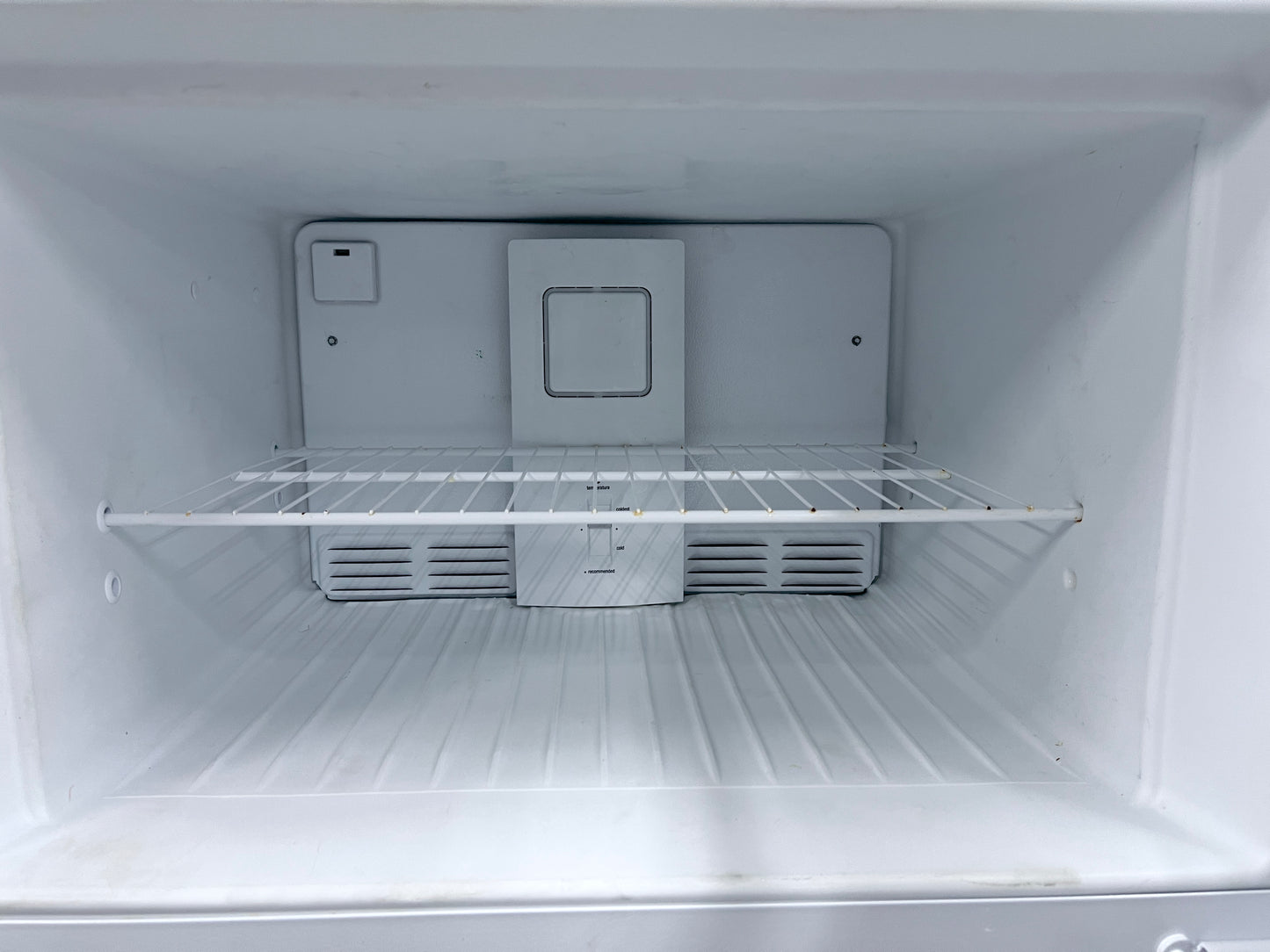 Kenmore Top Freezer White Refrigerator 18 Cu Ft 253.60412410 , 30 Inch , 373822