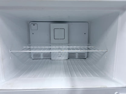 Kenmore Top Freezer White Refrigerator 18 Cu Ft 253.60412410 , 30 Inch , 373822