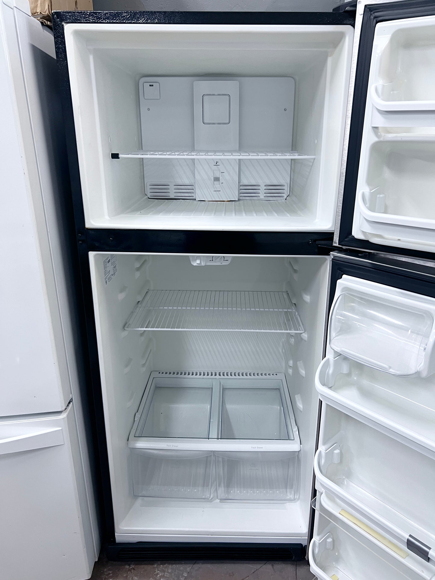 Frigidaire Top Freezer Refrigerator Stainless Steel FFTR2021TS1 , 30 Inch 373823