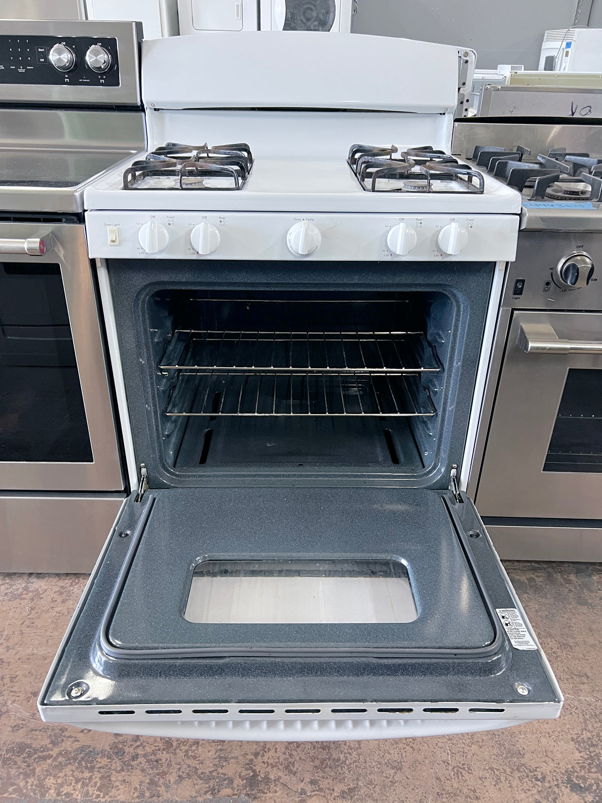 GE Gas Range , Oven , 4 Burner , White , 373825