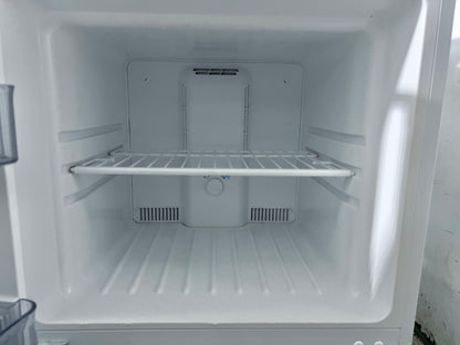 24 Inch Danby Top Freezer White Refrigerator , 373826