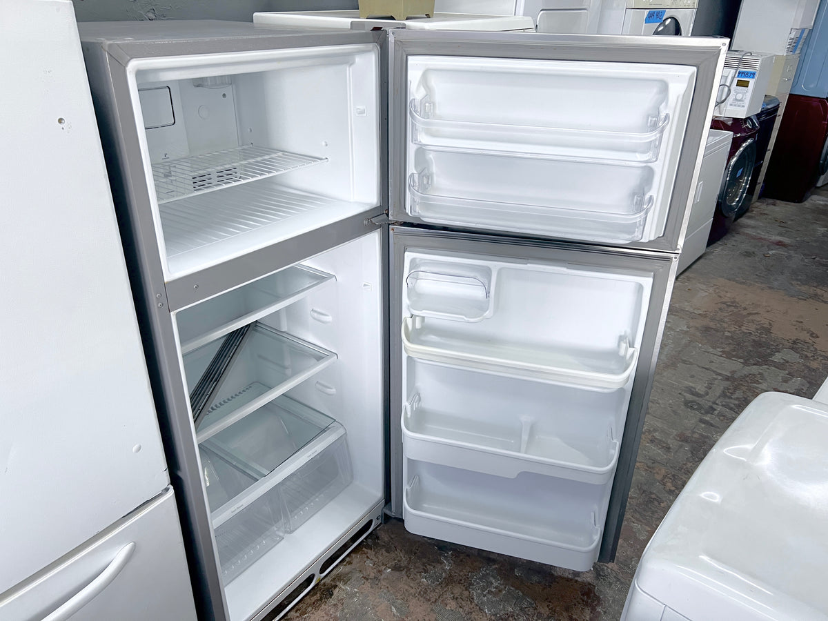 Frigidaire Gallery 30 Inch Top Freezer Stainless Steel Refrigerator 18 CU Ft , 373829