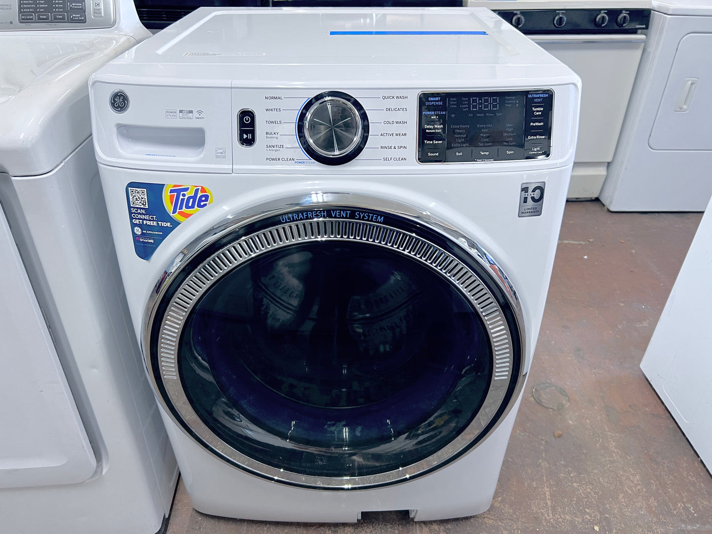 GE GFW650SSNWW 28 Inch Front Load Smart Washer 4.8 Cu. Ft., OdorBlock, Microban, SmartDispense, PowerSteam, 12 Cycles, 9 Options, Sanitize + Allergen, UltraFresh, ADA, ENERGY STAR, 373836
