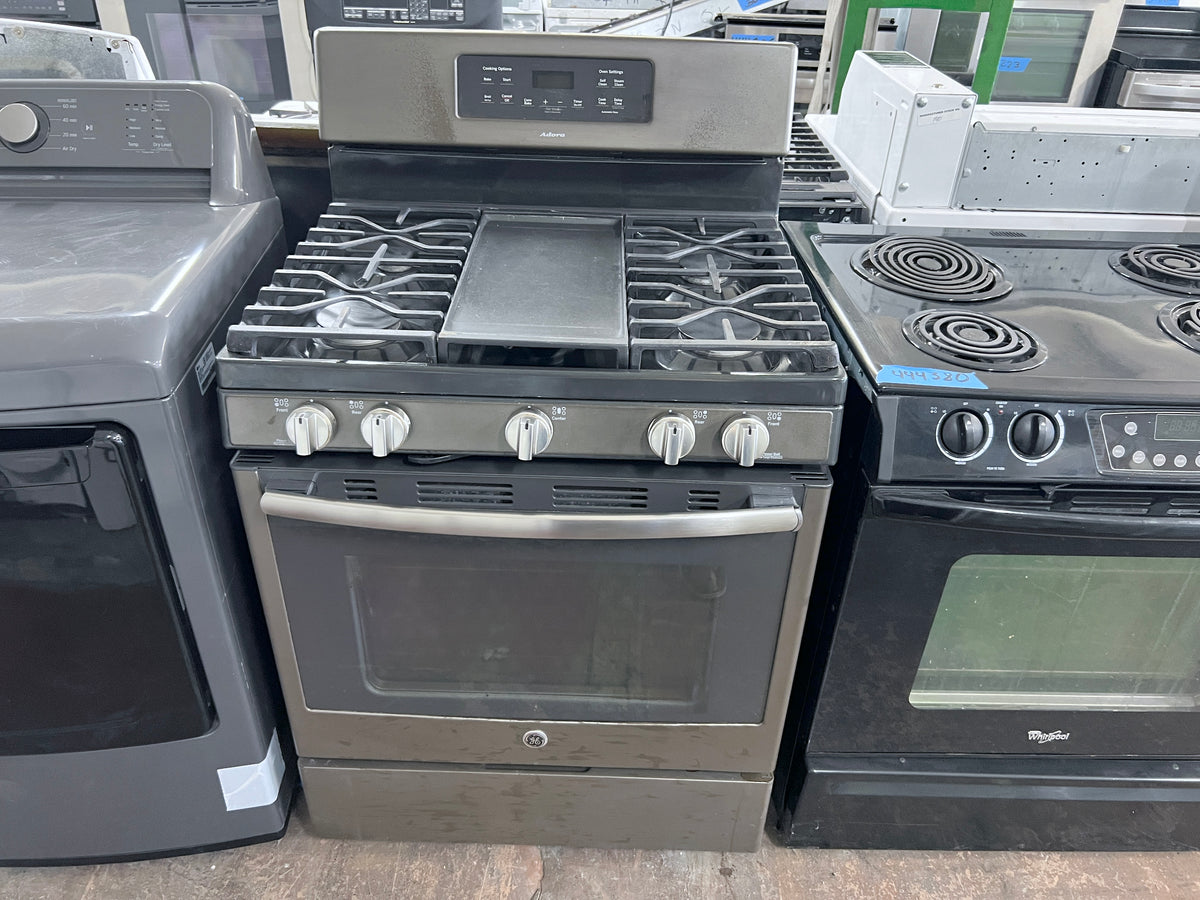 GE 30 Inch Gas Range , 5 Burner , Griddle , JGB720EEJ1ES, 373837